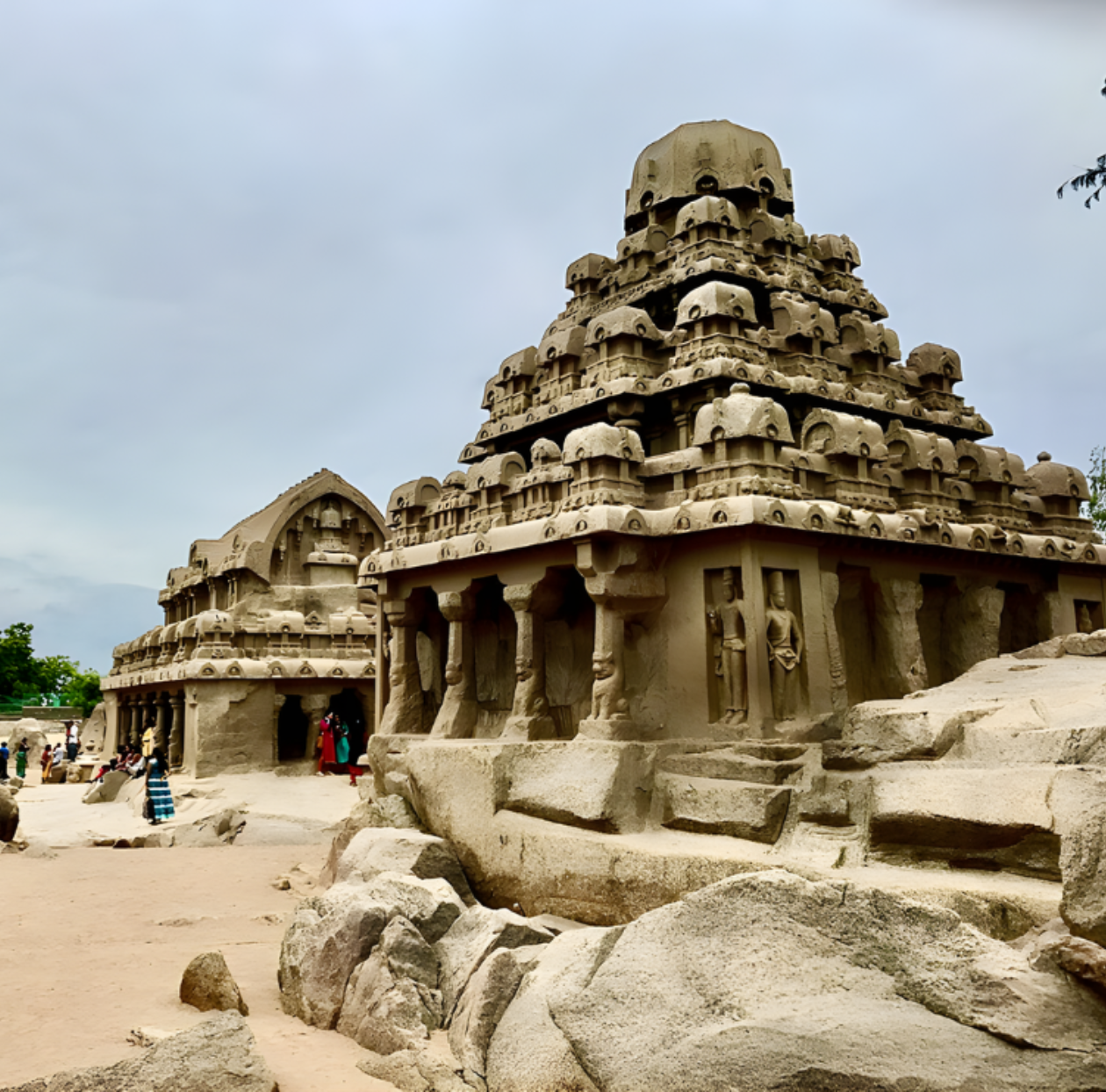 Kanchipuram & Mahabalipuram Same Day Tour from Chennai